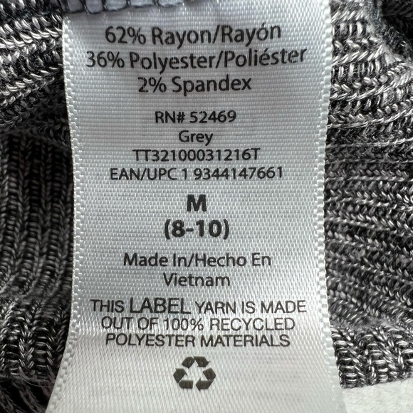 Time and‎ Tru Gray Womens Knit Sweater Top Long Sleeve Crop Size Medium - Picture 7 of 9